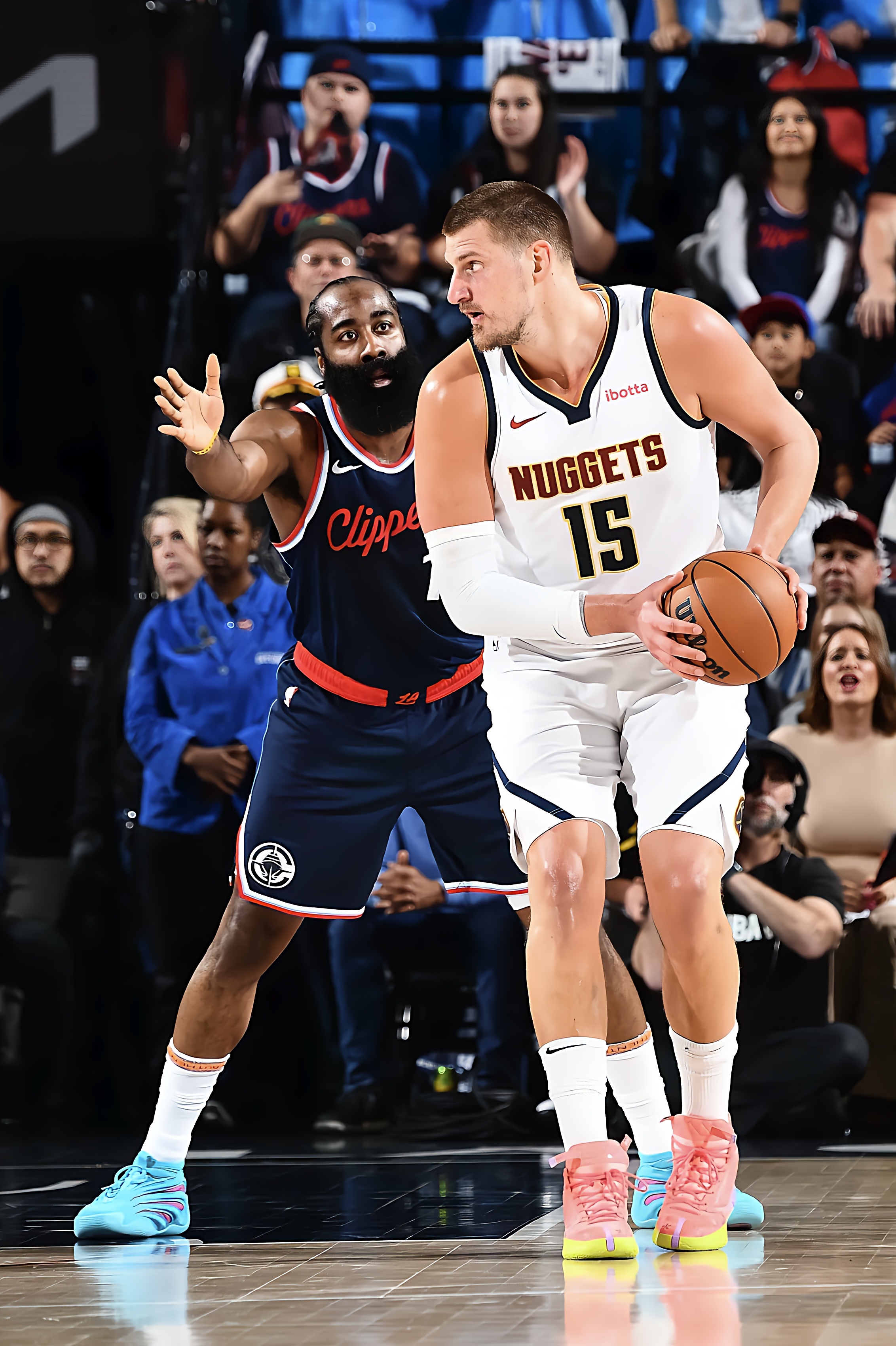 开云体育 -休斯敦火箭内部会议纪要流出：加时末段遗憾出局，NBA常规赛使命明确，轮换策略成焦点的简单介绍